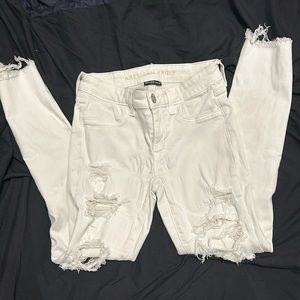 Skinny white american eagle jeans